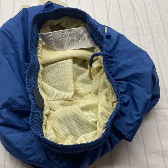 Jordan Blue and Cream Swim Trunks, Elastic Waistband Essential Woven Shorts L - Picture 9 of 12